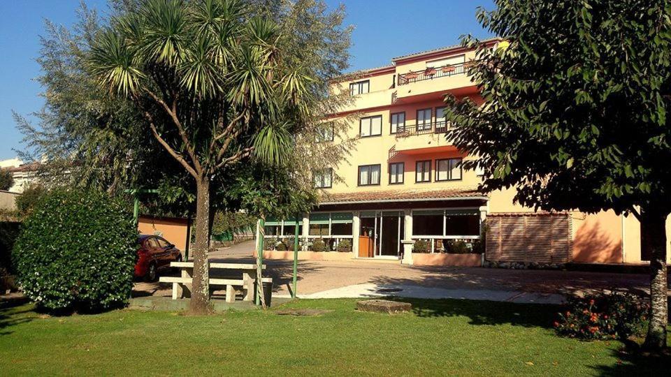 Hotel El Retiro Nigrán Exterior foto